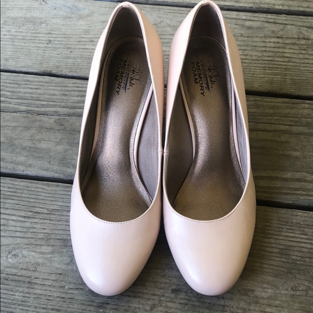 Life Stride women’s heels
